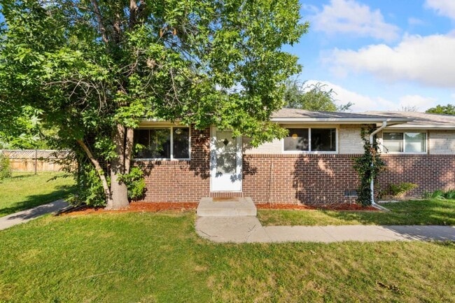 Building Photo - 837 Franklin Ave Rental