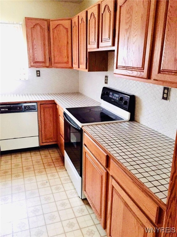 Photo - 224 Ivyhurst Cir