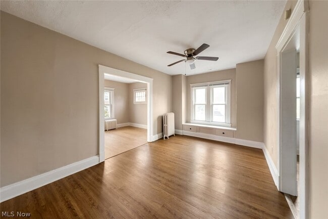 Photo - 1235 Donald Ave Unit Upper North