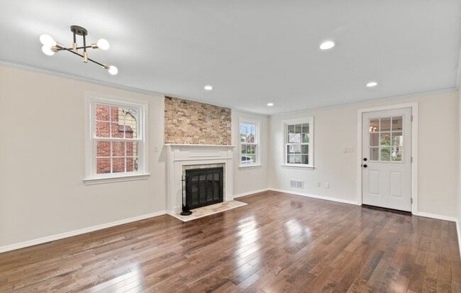 Photo - 30 Meisel Ave