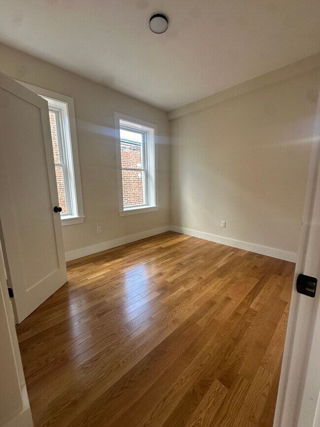 Photo - 70 N Margin St Unidad 3r