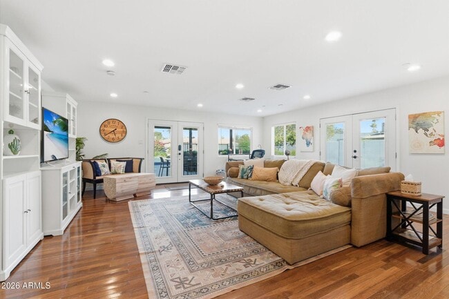 Photo - 4715 N 68th St