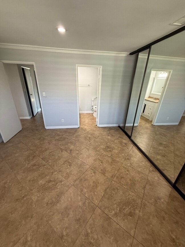 Photo - 14802 Newport Ave Unidad 5A