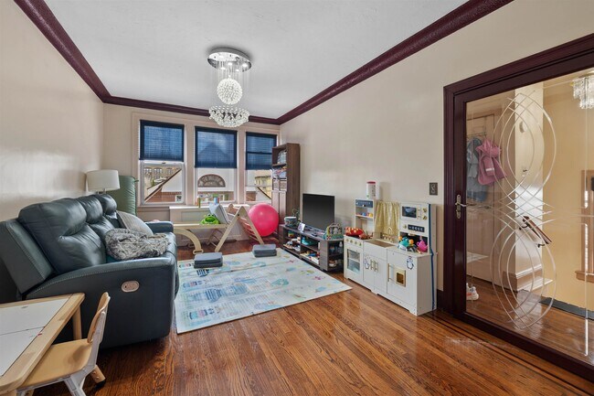 Photo - 13 W 27th St Unit 2
