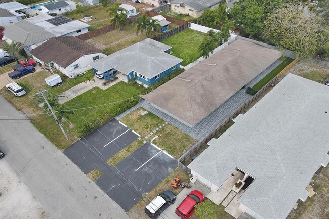 Photo - 2437 Garfield St Unit 4