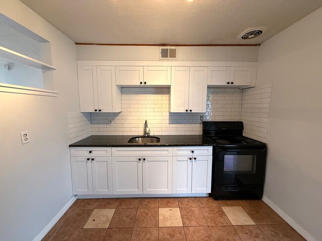 Photo - 3310 New England St Unit #A