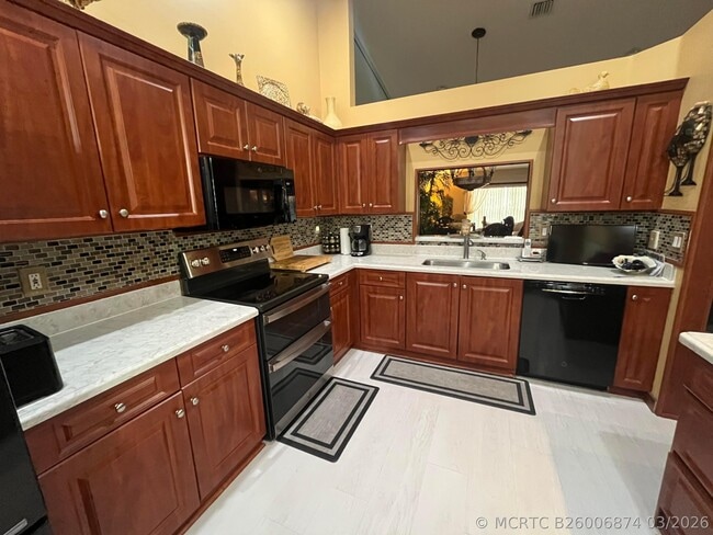 Photo - 6108 Petunia Rd