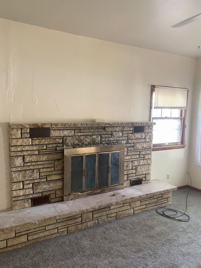 Building Photo - 415 Denver St Unit 415 Denver Apt 3