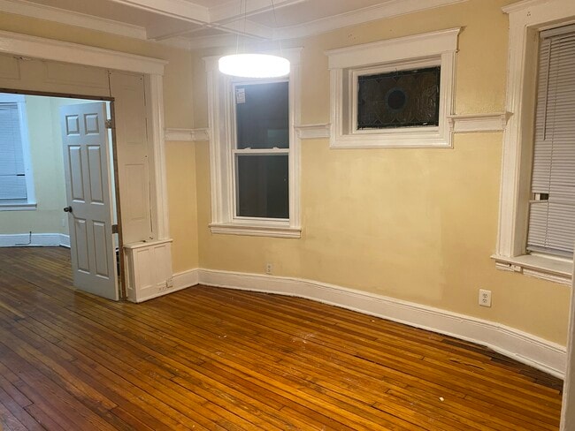 Photo - 40 Gardner Ave Unit 1