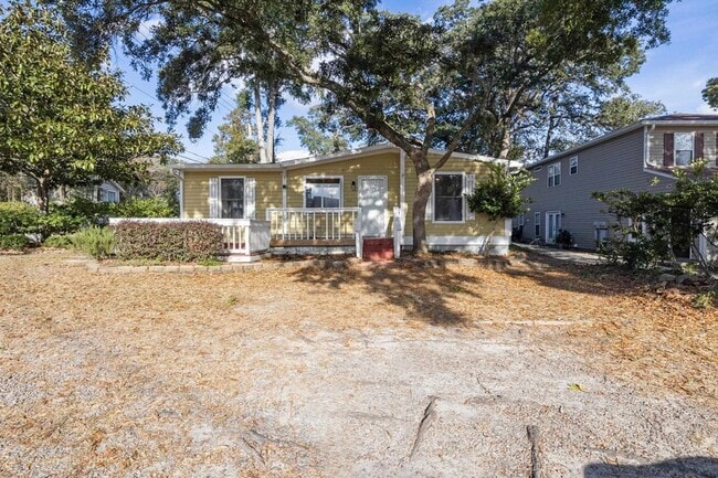 Photo - 111 N Hollywood Dr