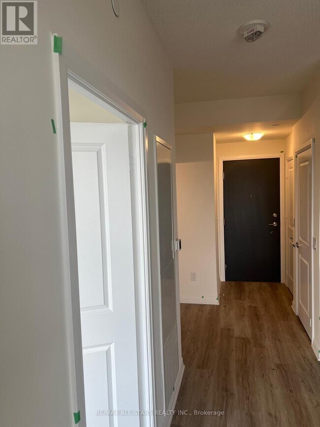 Photo - 3270 Sheppard Ave E Unit 1430
