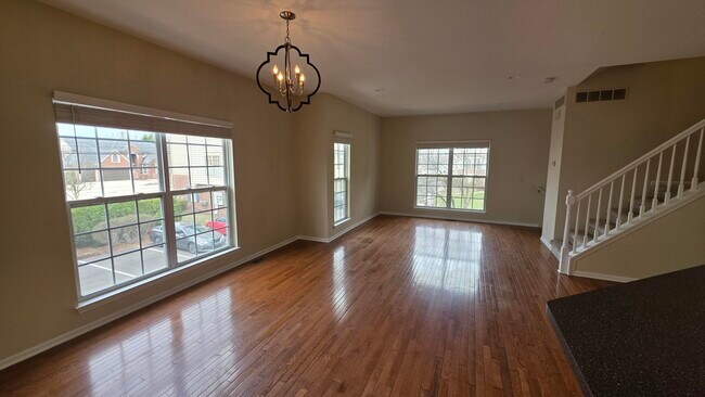 Photo - 1580 Kessler Ave