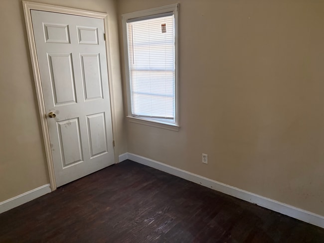Photo - 5214 Palmetto Ln