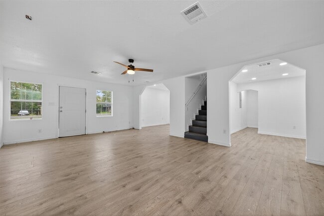 Photo - 5199 E Farm to Market 1988