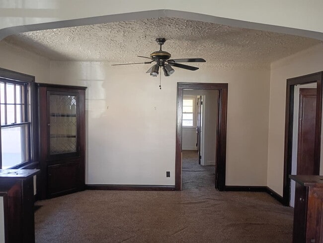 Building Photo - 17926 E Park Dr Unit Down