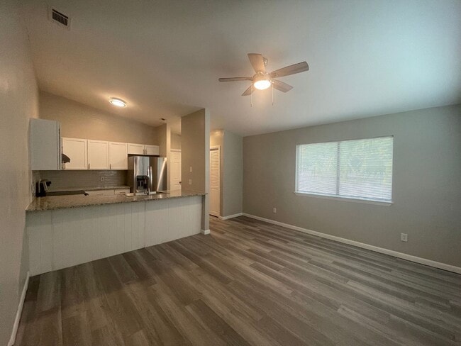 Photo - "Charming 1-Bedroom Oasis Just Steps from Panama City Beach!"