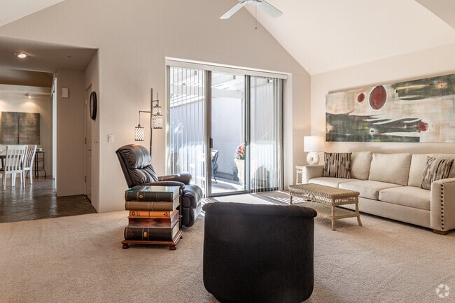 3BD, 3BA - 1600SF