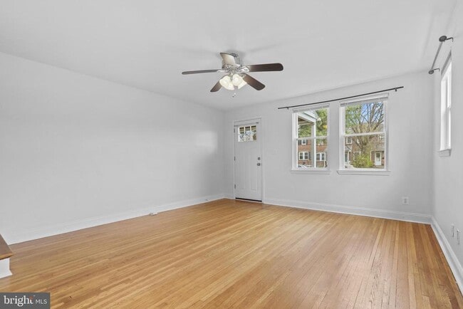 Photo - 227 Willow Ave