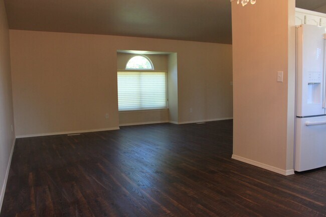 Photo - 2130 Crystal River Dr