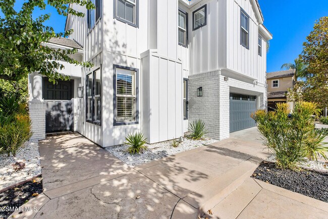 Photo - 6051 Caledonia Ct