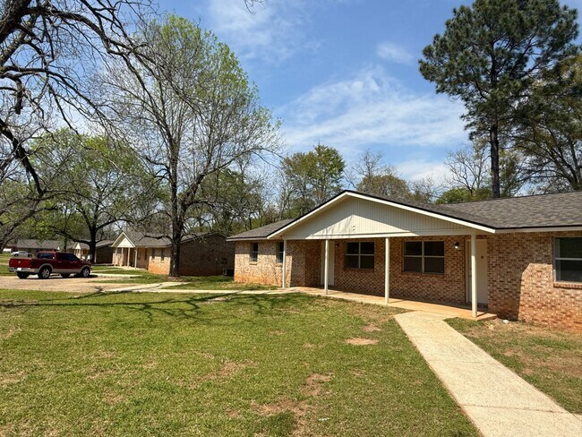 Photo - Richland Apartments Building F Unit F2