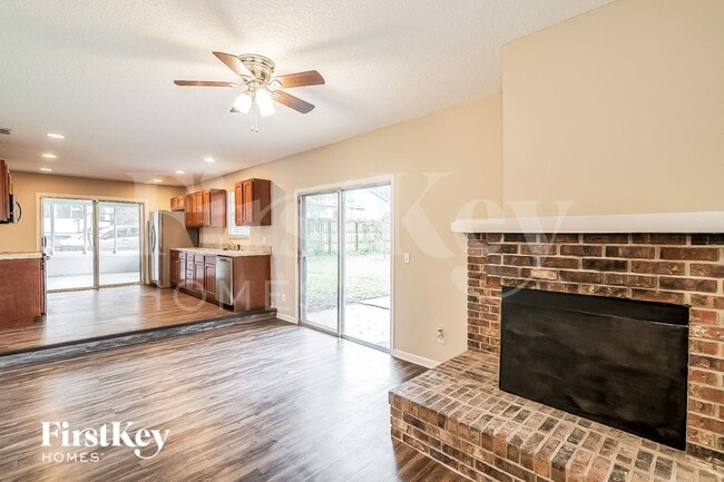 1572 Sonoma Ct