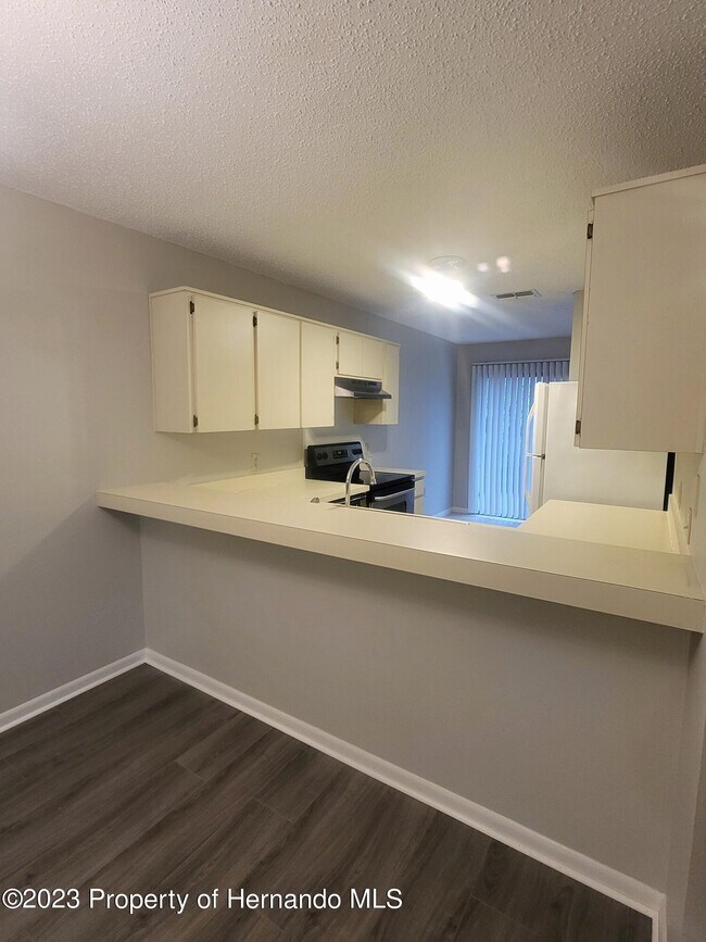 410 Landing Blvd