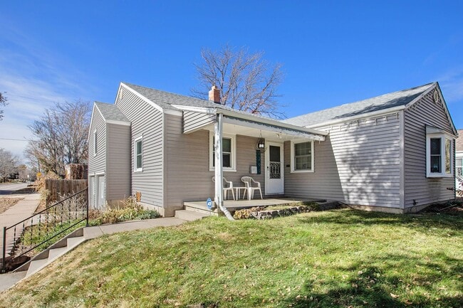 4Bed/2Bath home with newly renovated basem... - 4Bed/2Bath home with newly renovated basem...