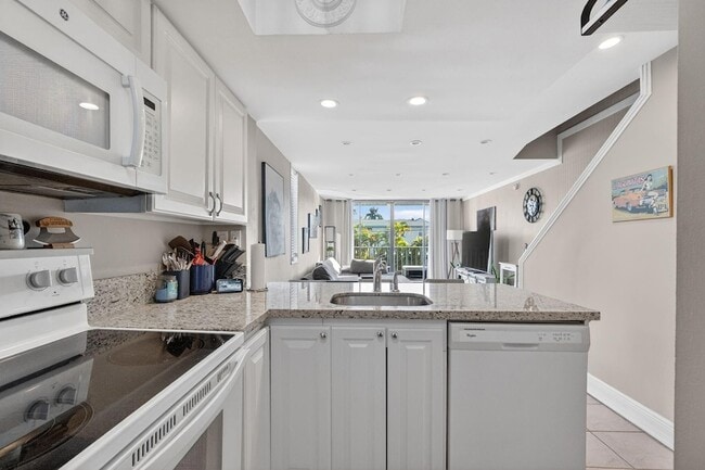 Photo - 1531 SE 15th St Unit 6