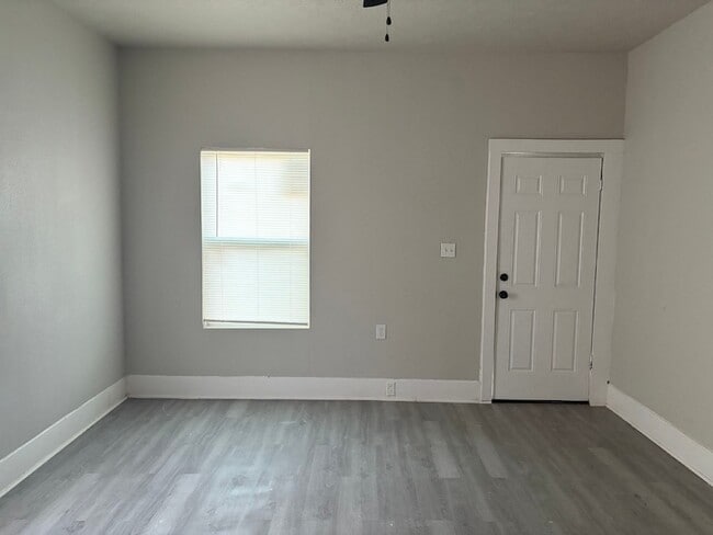 Photo - 2015 11th St