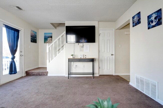 Photo - 127 N Rhode Island Ave