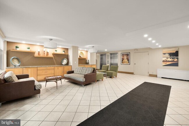 Photo - 2401 H St NW Unit 209