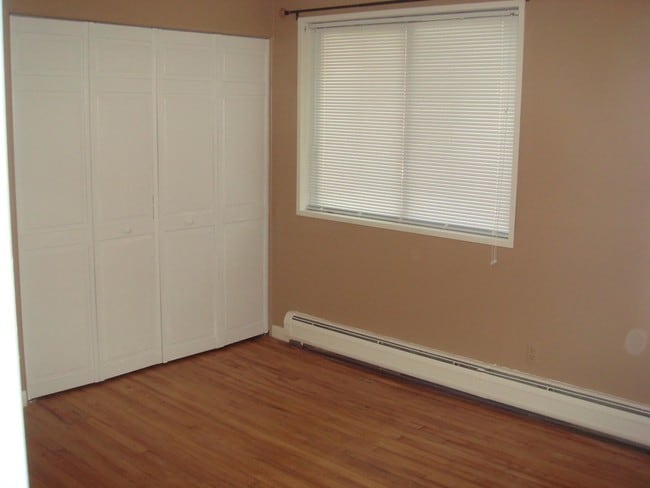 Bedroom 1 - 1205 Island Dr Unit 204