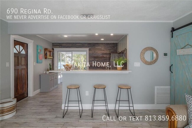 Photo - 690 Regina Rd