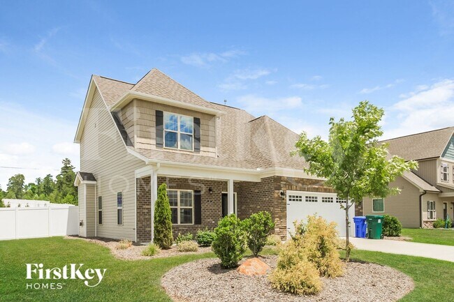 127 Phoenix Ct
