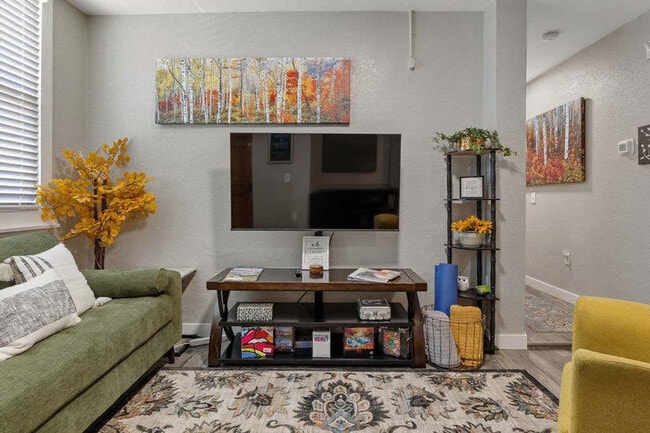 Photo - 2490 Main St Unidad FL1-ID1380030P