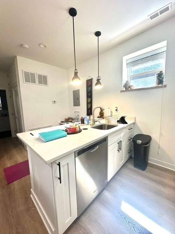 Photo - 1644 W Cermak Rd Unit 1R