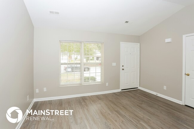 Photo - 5932 Hamilton Oaks Dr