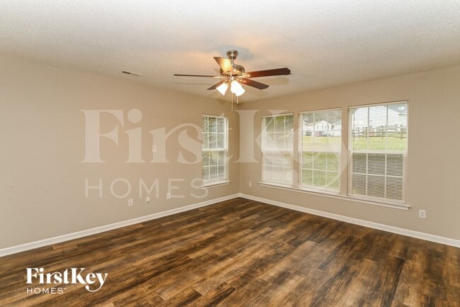 Photo - 5288 Moonlight Trail SW