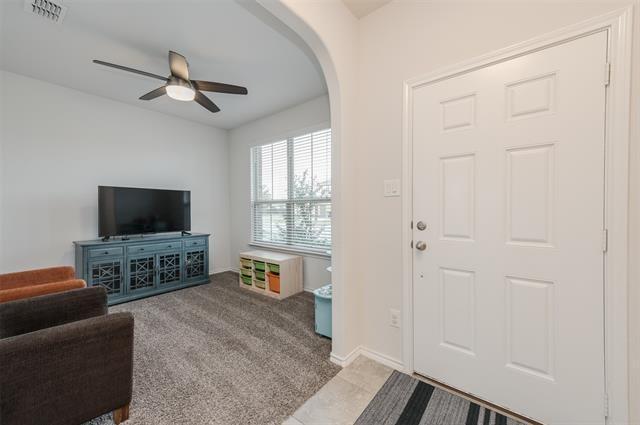 Photo - 225 Red Fox Ln