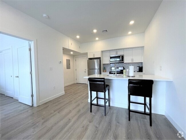 Building Photo - 302 Broadway Unit 202 Rental