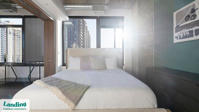 Photo - 5201 Leesburg Pike Unidad 1038