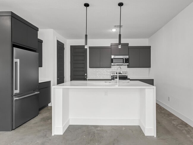 Photo - 3001 Alpha Wolf Ct