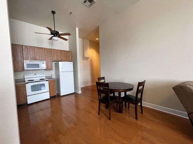 112 Main St Unit C