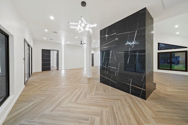 Photo - 2438 Carriage Lamp Ln