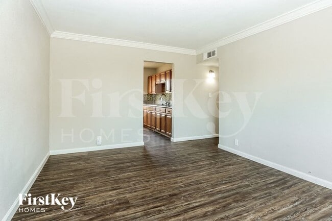 Photo - 1904 Carver Ave