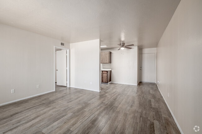 1BR, 1BA - 604SF - Living Room - Santuario