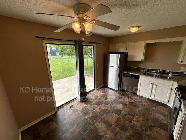 Photo - 413 Lee Dr