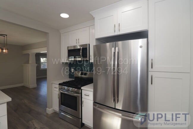 Photo - Cozy 2B/2BA with office/den Unit Louisiana St (3623) - Main House