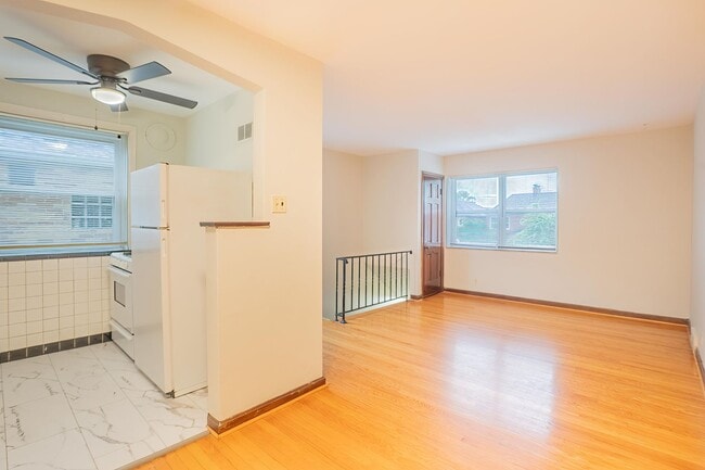 Photo - 6314 Sutherland Ave Unidad 6314 Sutherland Ave, A, 2nd Fl